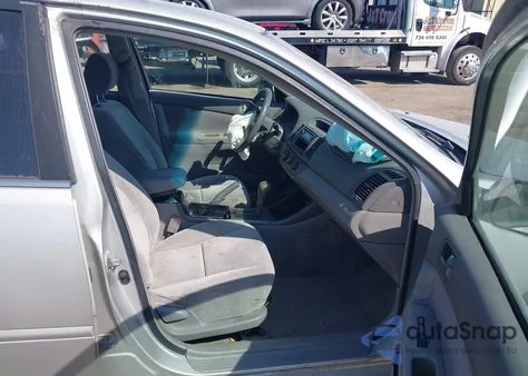 2003 Toyota Camry Le from USA, damaged, VIN 4T1BE32K03U119220